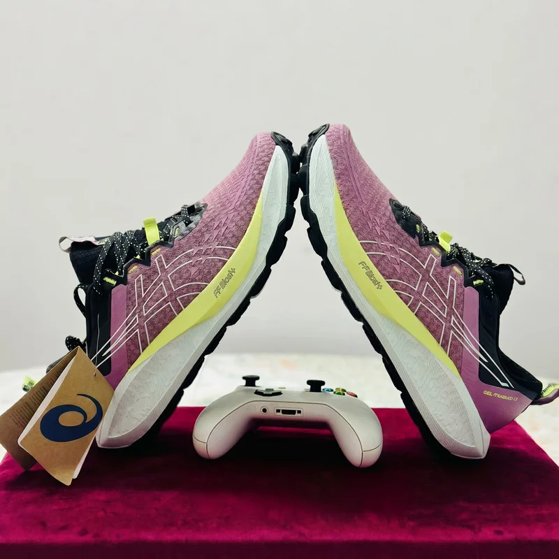 Cross-Country Sports Footwear